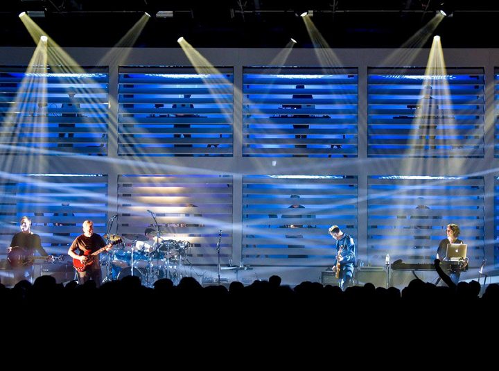 Banda inglesa New Order se apresenta pela primeira vez em Curitiba no dia 02 de dezembro