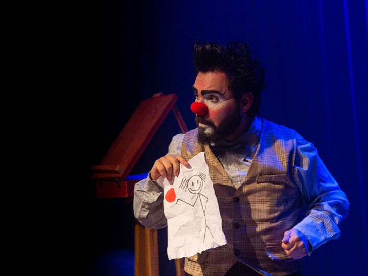 Espetáculo “Olirrô, O Pintor” chega a Pinhais com humor, arte e uma experiência imersiva na palhaçaria